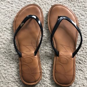 Roux women’s flip flops